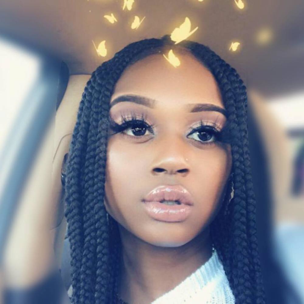 Meet your Posher, Marshaniqua